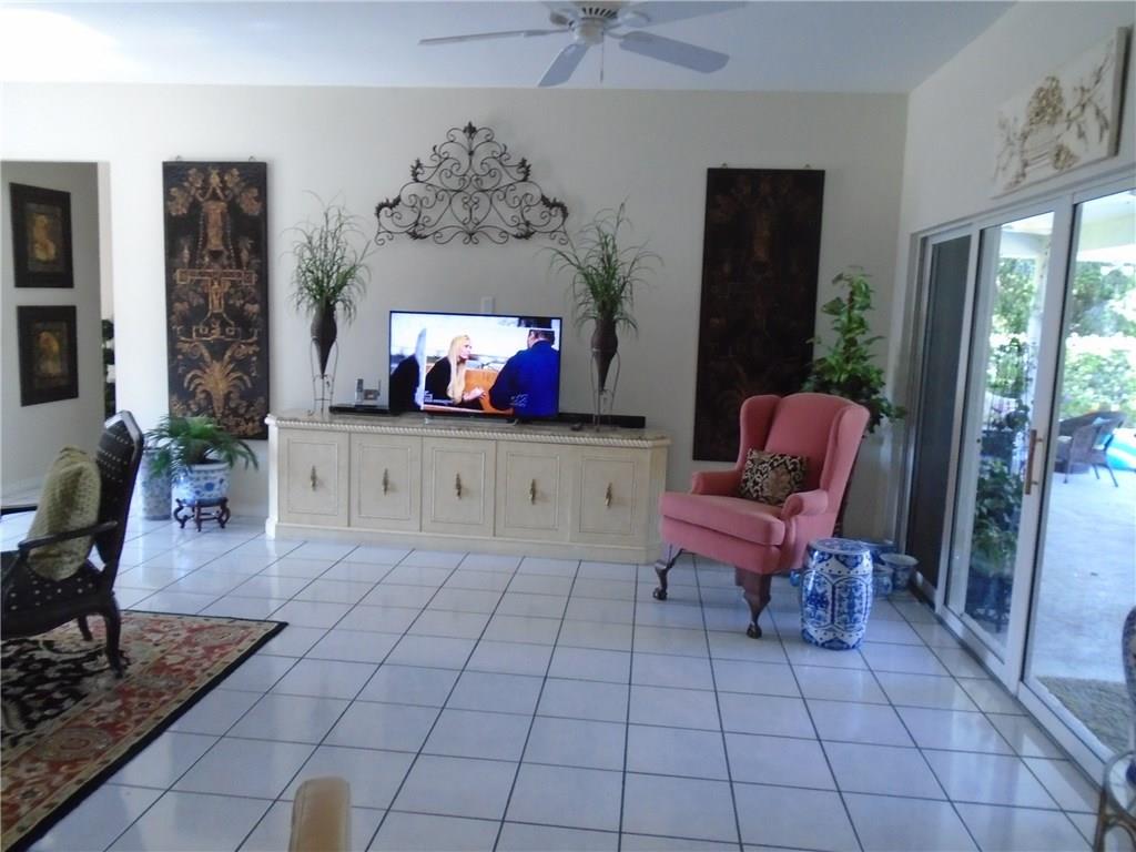 2185 Southeast Harding Street Port St. Lucie, FL 34952 - Photo 27 of 34 a living room with furniture
