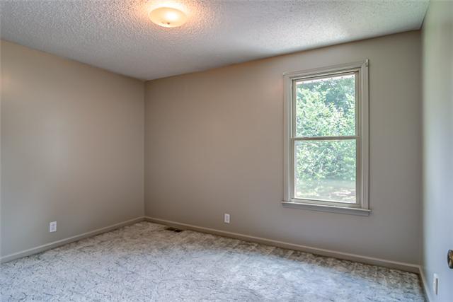 2201 Stokes Road Clarksville, TN 37043 - Photo 14 of 20 Bedroom #3