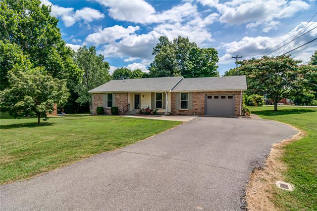 2201 Stokes Road Clarksville, TN 37043 - Photo 3 of 20 Gallery Image 3