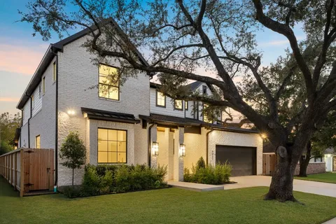 $1,274,999 | 8021 Turquoise Lane, Houston, TX 77055