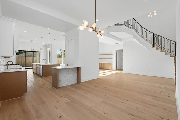 $1,274,999 | 8021 Turquoise Lane, Houston, TX 77055