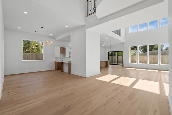 $1,274,999 | 8021 Turquoise Lane, Houston, TX 77055