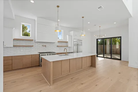 $1,274,999 | 8021 Turquoise Lane, Houston, TX 77055