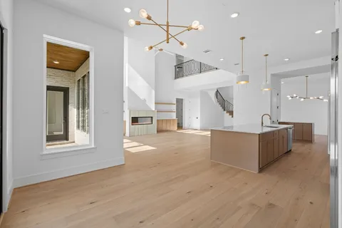 $1,274,999 | 8021 Turquoise Lane, Houston, TX 77055