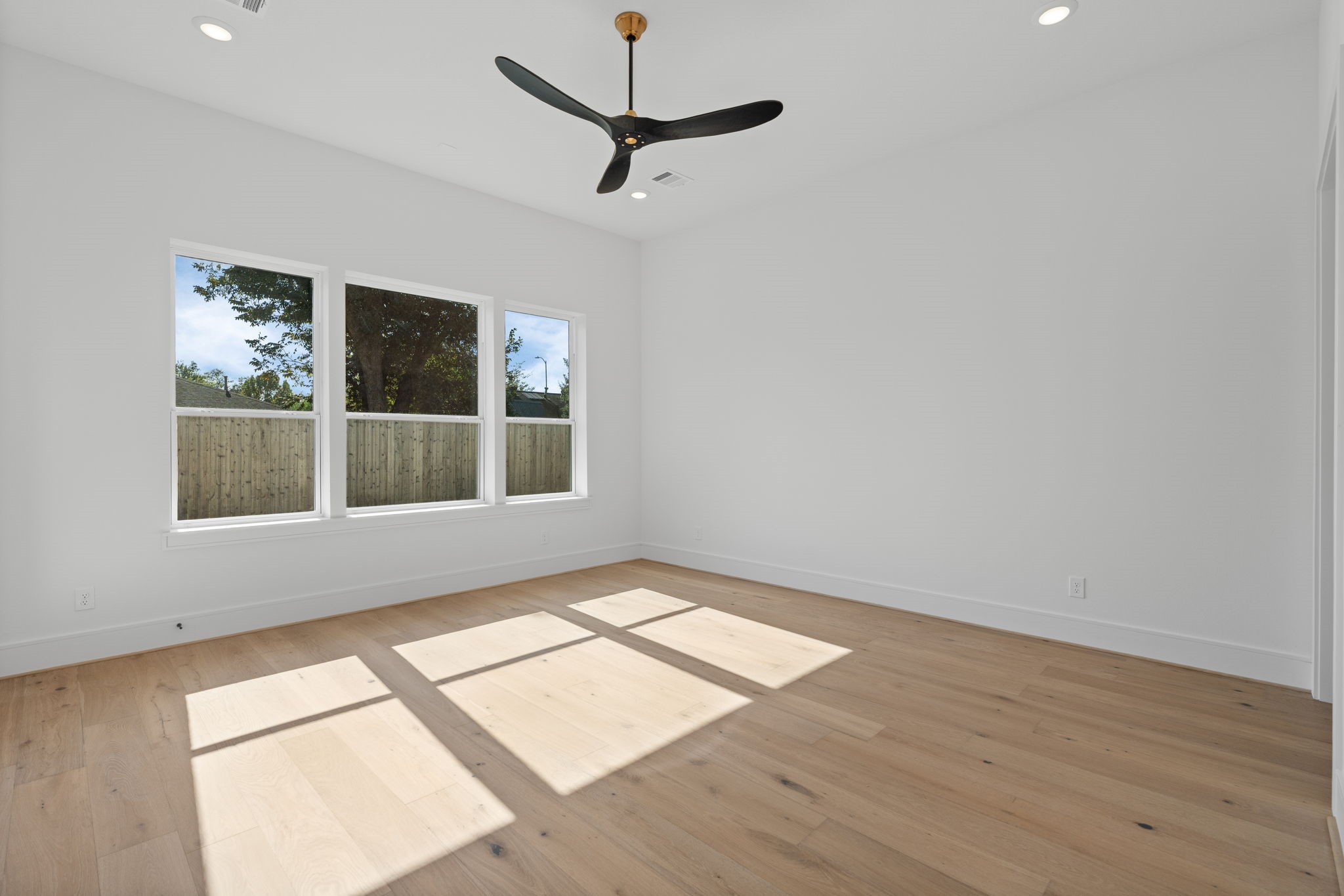 8021 Turquoise Lane Houston, TX 77055 - Photo 28 of 50