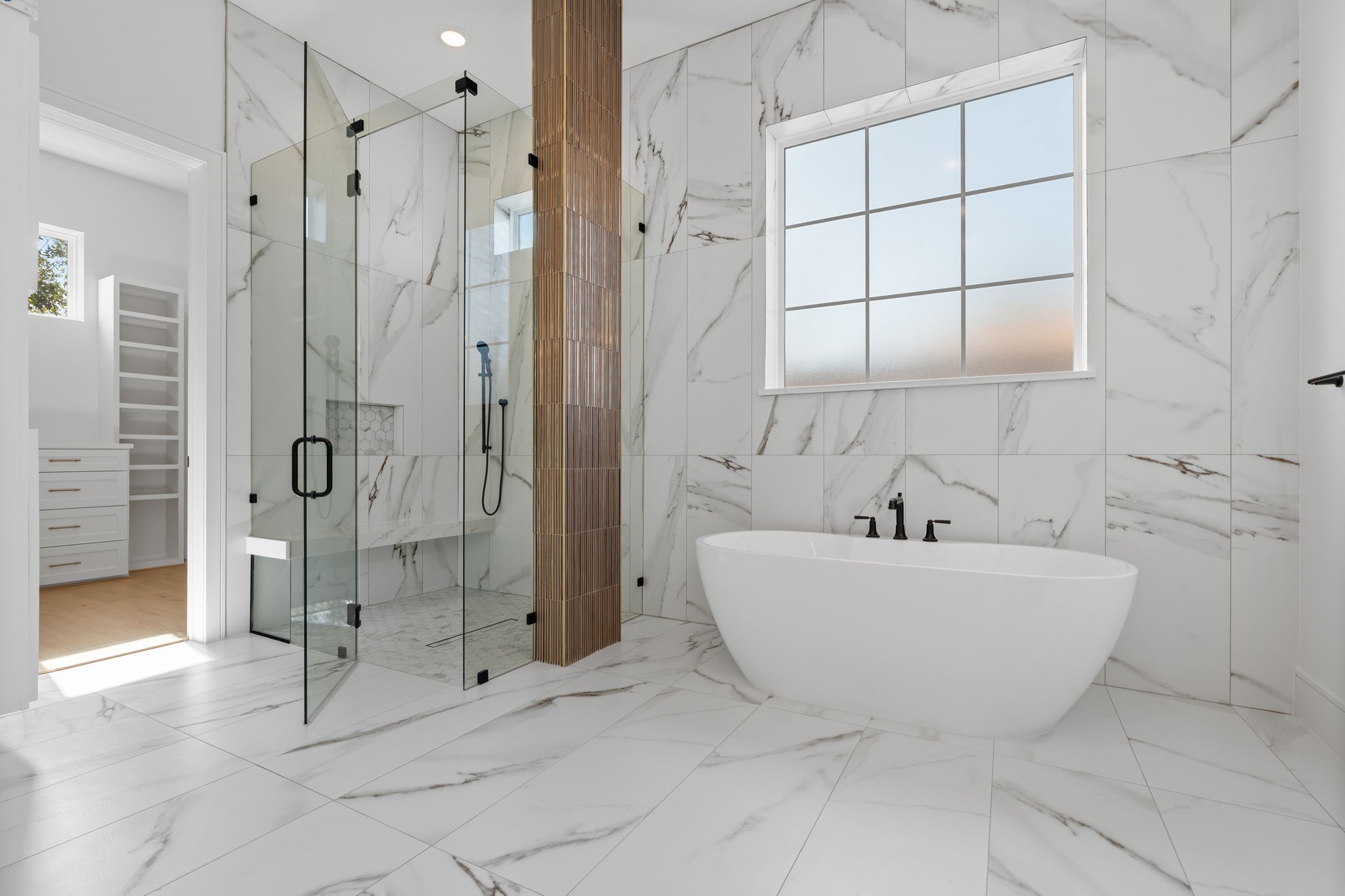 8021 Turquoise Lane Houston, TX 77055 - Photo 32 of 50 Spa like primary bathroom suite