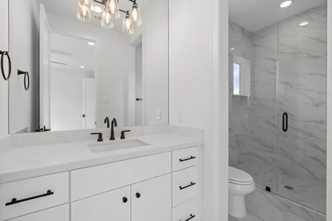 $1,274,999 | 8021 Turquoise Lane, Houston, TX 77055