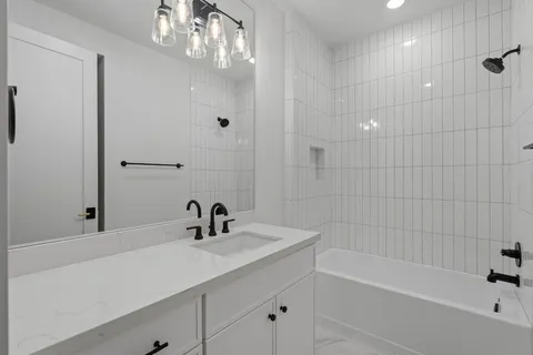 $1,274,999 | 8021 Turquoise Lane, Houston, TX 77055