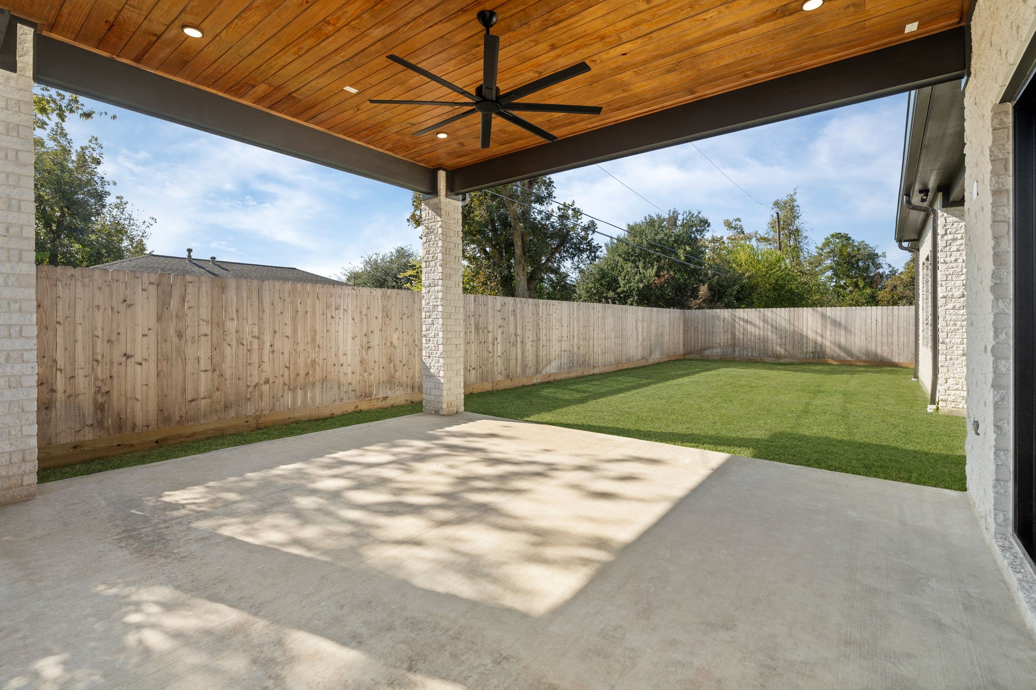 8021 Turquoise Lane Houston, TX 77055 - Photo 43 of 50 Covered patio with recess lighting and fan.