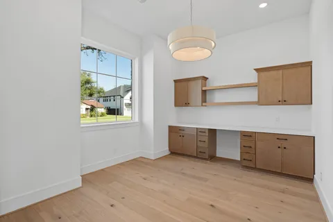 $1,274,999 | 8021 Turquoise Lane, Houston, TX 77055