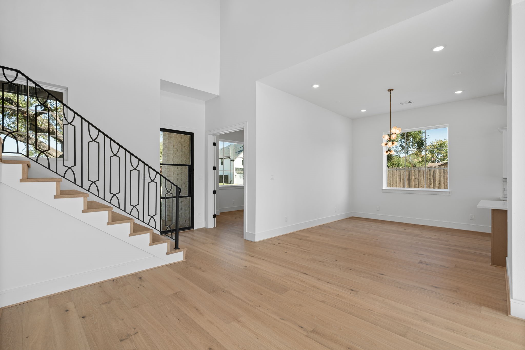 8021 Turquoise Lane Houston, TX 77055 - Photo 10 of 50