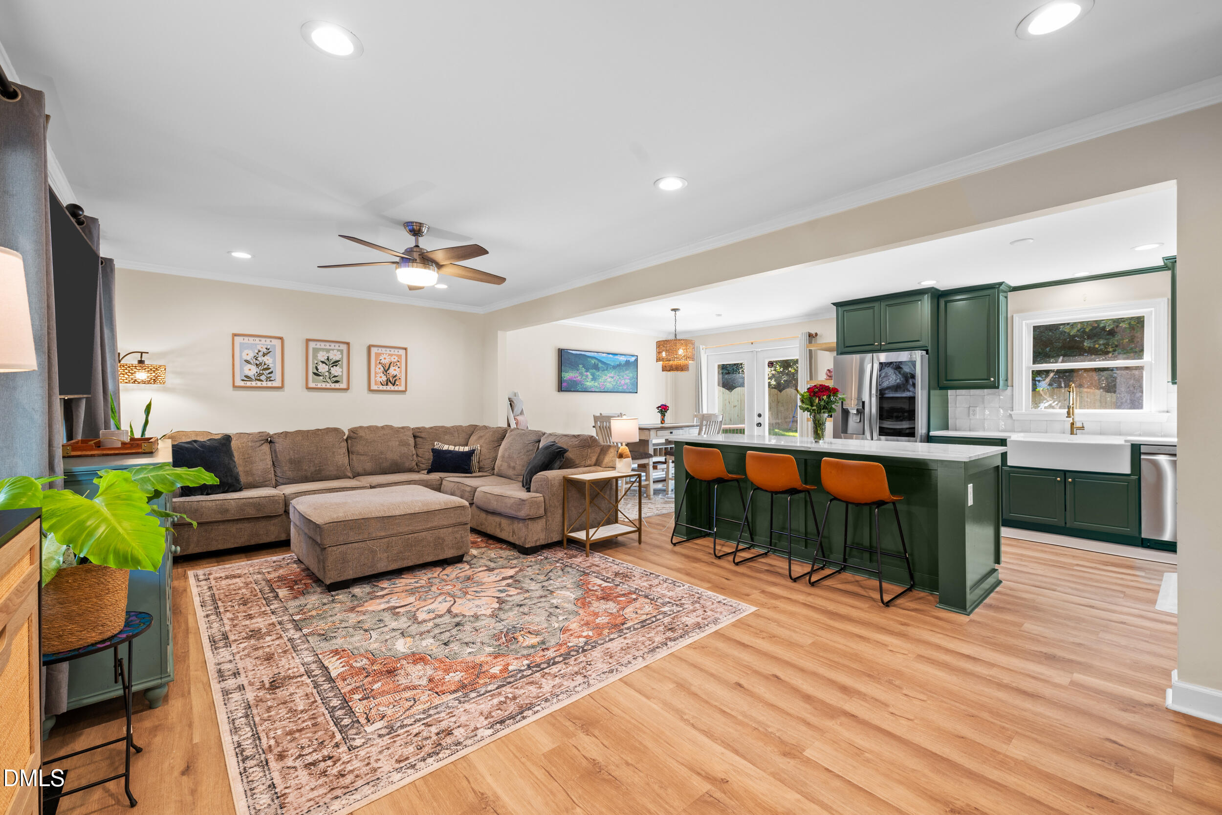 5505 Knollwood Road Raleigh, NC 27609 - Photo 8 of 41 Living Room