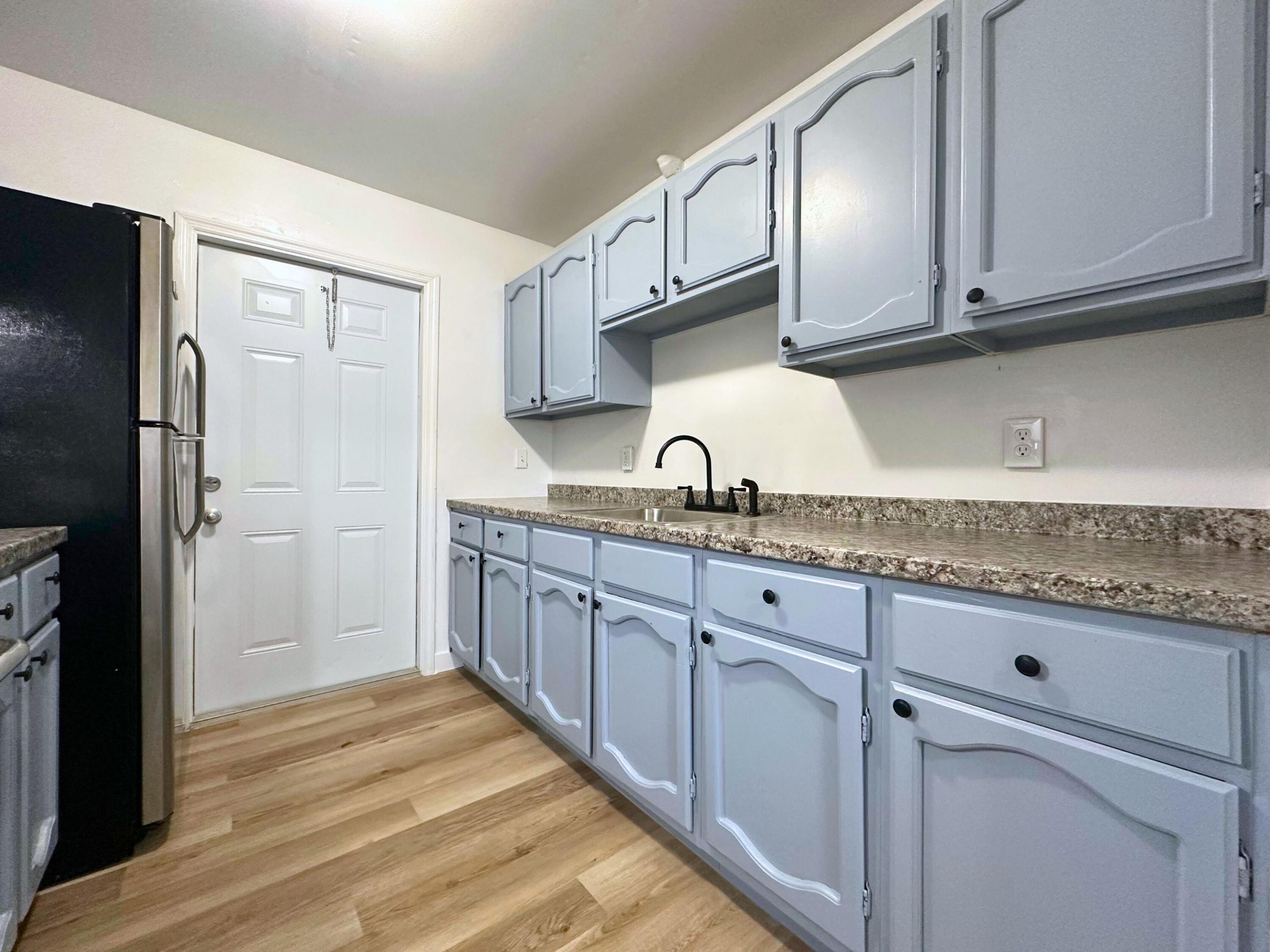 3662 Davis Road, Unit 3668 Palm Springs, FL 33461 - Photo 8 of 19 5 (18)