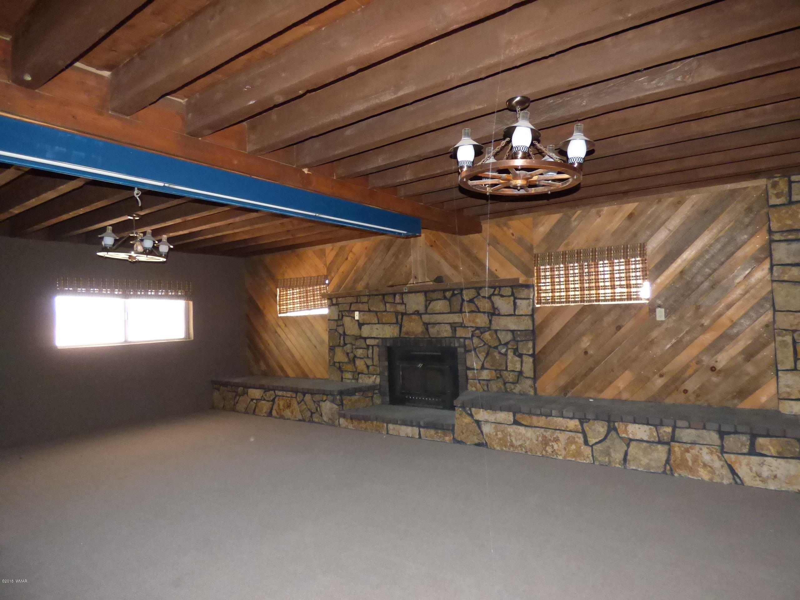 62 North Gutierrez Street Springerville, AZ 85938 - Photo 11 of 36