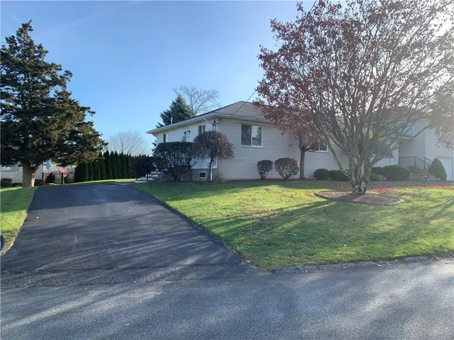 $2,150 | 14 Ferncrest Drive, Johnston, RI 02919