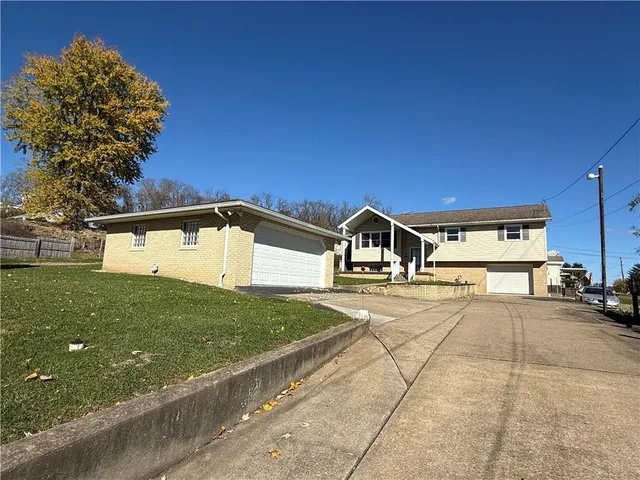 a house view with a outdoor space