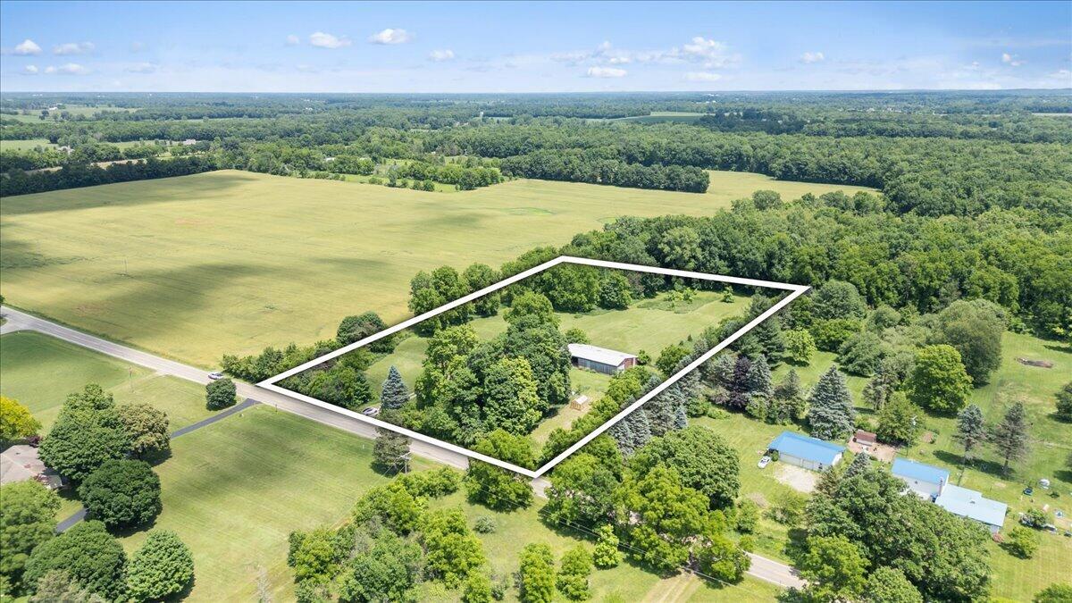 975 South Elliott Road Fowlerville, MI 48836 - Photo 52 of 56