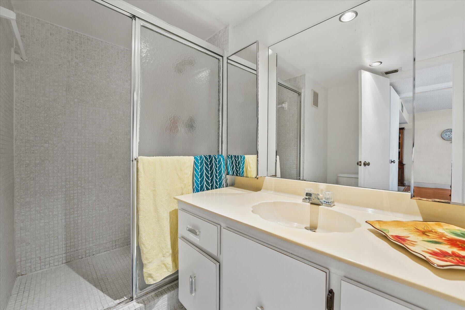 16251 Golf Club Road, Unit 312 Weston, FL 33326 - Photo 22 of 25 20231005014851968942000000-o