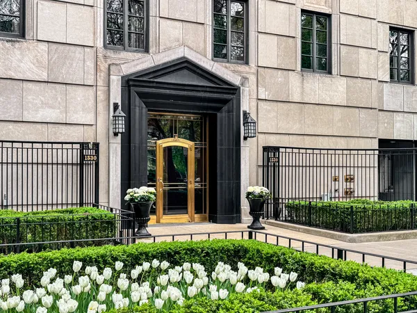 $5,995,000 | 1530 North State Parkway, Unit 1213, Chicago, IL 60610