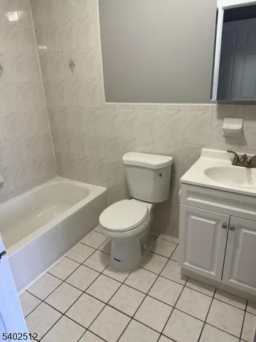 $2,600 | 535 South 18th Street, Newark, NJ 07103