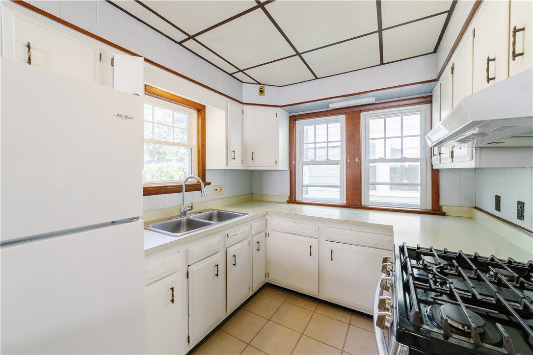 52 Indiana Street Rochester, NY 14609 - Photo 11 of 32
