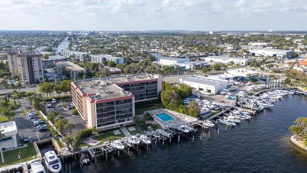 $1,850 | 740 South Federal Highway, Unit 612, Pompano Beach, FL 33062