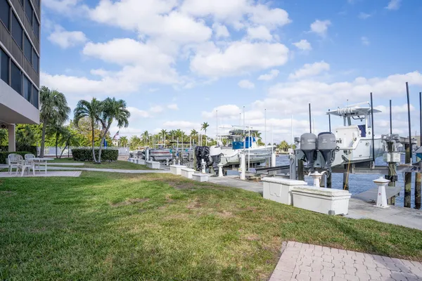 $1,850 | 740 South Federal Highway, Unit 612, Pompano Beach, FL 33062