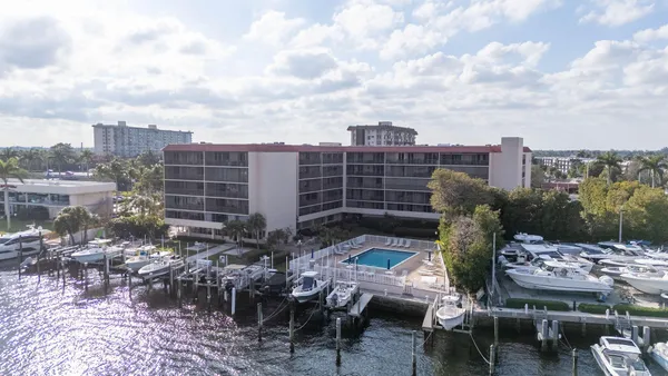$1,850 | 740 South Federal Highway, Unit 612, Pompano Beach, FL 33062