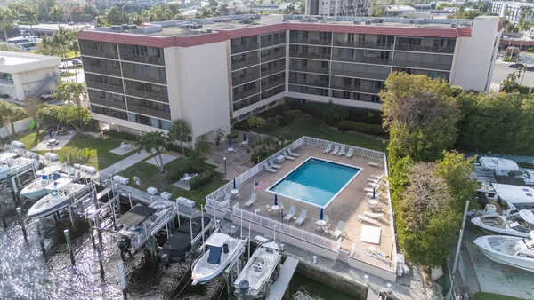 $1,850 | 740 South Federal Highway, Unit 612, Pompano Beach, FL 33062