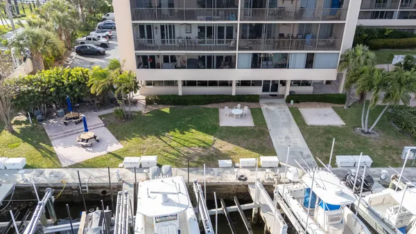 $1,850 | 740 South Federal Highway, Unit 612, Pompano Beach, FL 33062