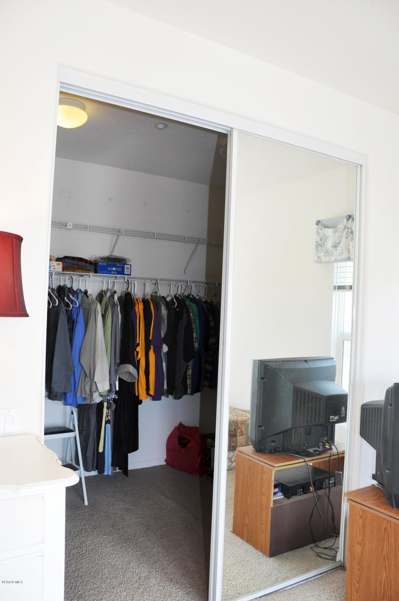 4419 Chesapeake Drive Oxnard, CA 93035 - Photo 27 of 51 Master-Closet