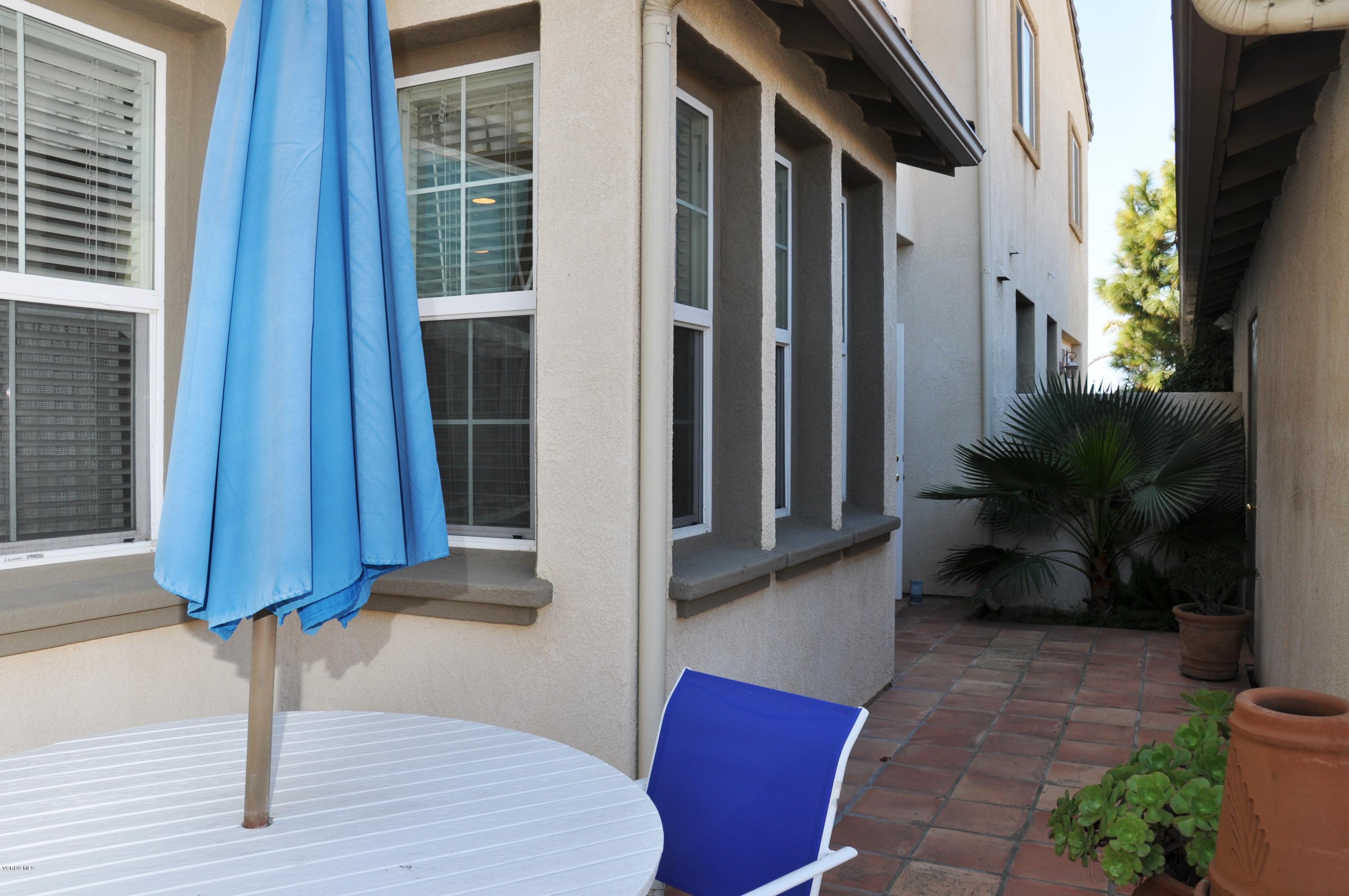 4419 Chesapeake Drive Oxnard, CA 93035 - Photo 45 of 51 Backyard patio-3