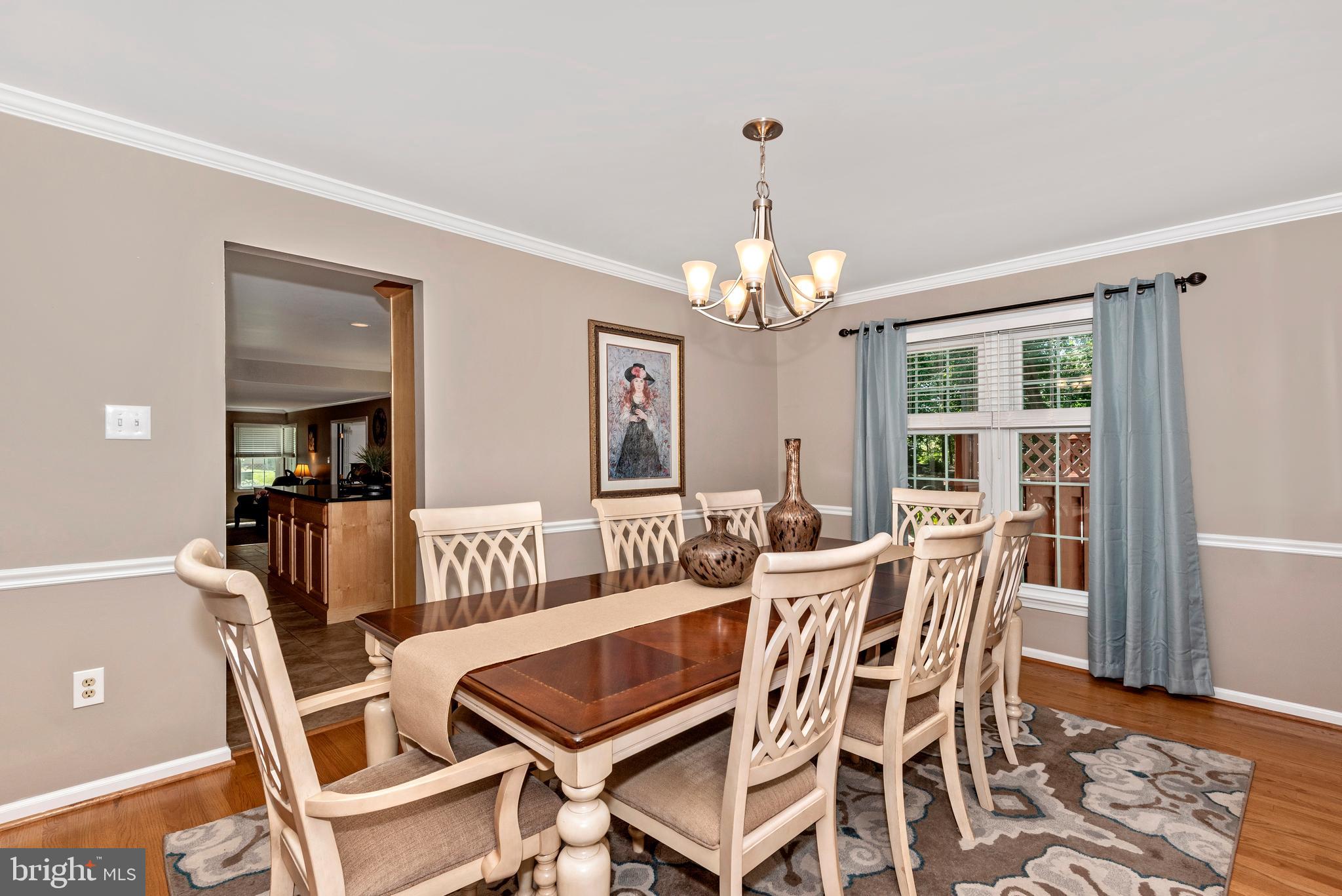 10725 Game Preserve Road Gaithersburg, MD 20879 - Photo 18 of 50 MAIN LEVEL-DINING ROOM