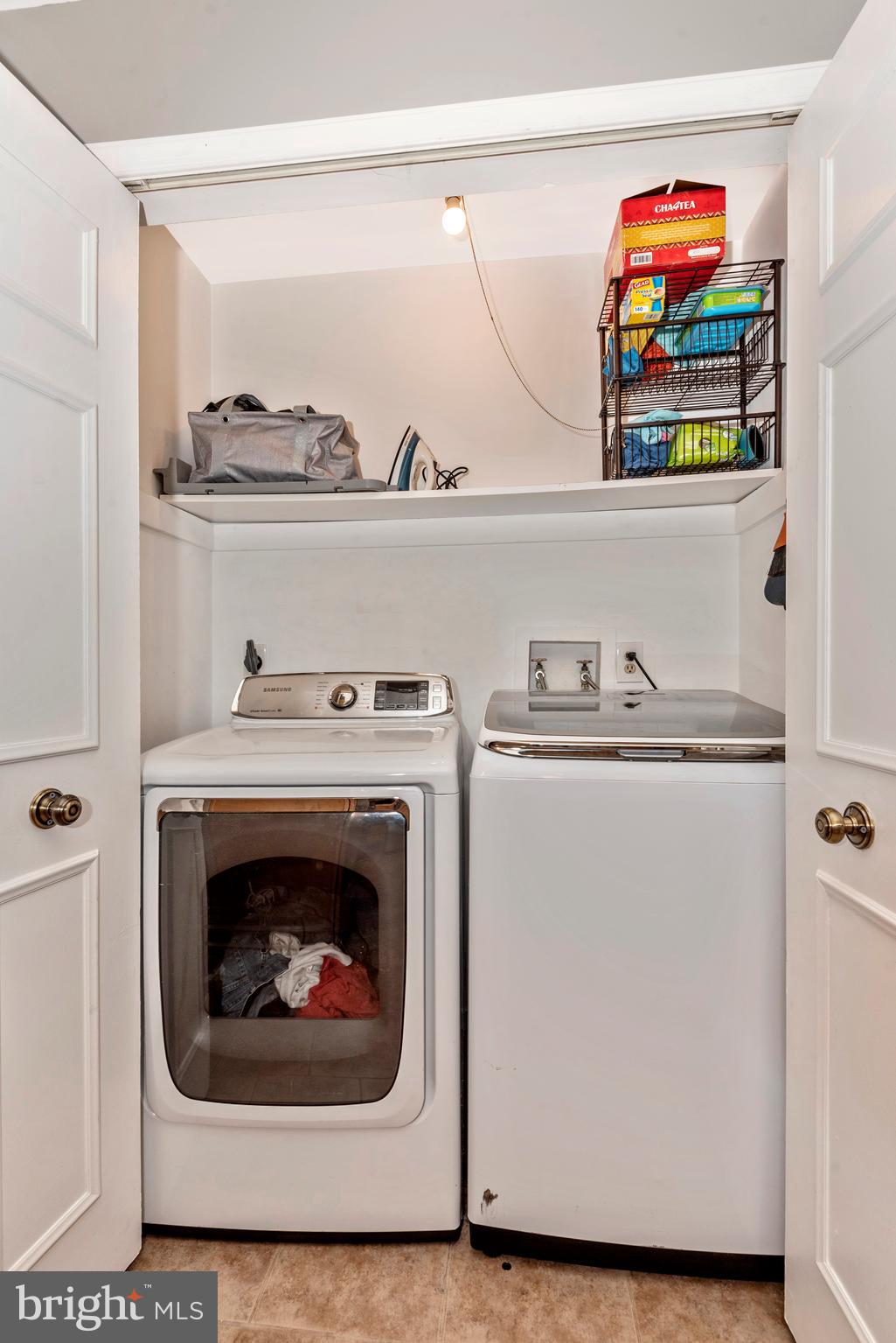 10725 Game Preserve Road Gaithersburg, MD 20879 - Photo 26 of 50 MAIN LEVEL-LAUNDRY LOCATED IN KITCHEN