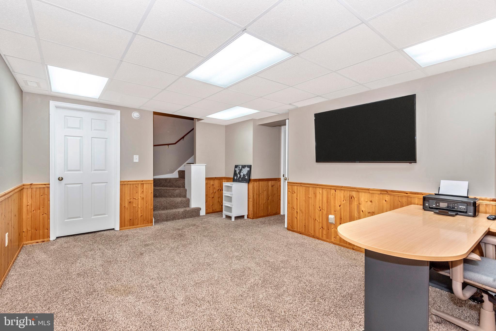 10725 Game Preserve Road Gaithersburg, MD 20879 - Photo 36 of 50 LOWER LEVEL-MULTI-PURPOSE ROOM/OFFICE