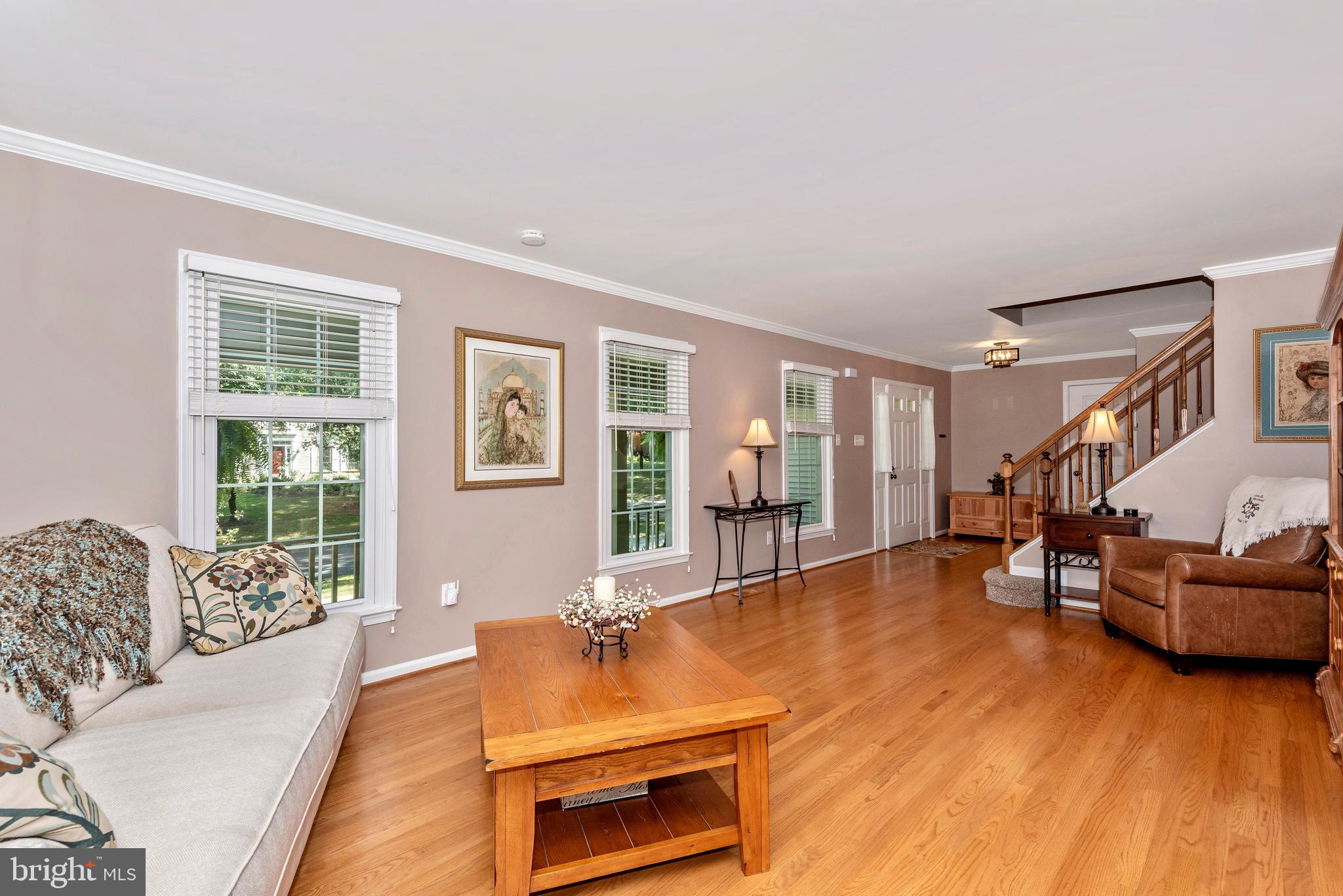 10725 Game Preserve Road Gaithersburg, MD 20879 - Photo 7 of 50 MAIN LEVEL-LIVING ROOM