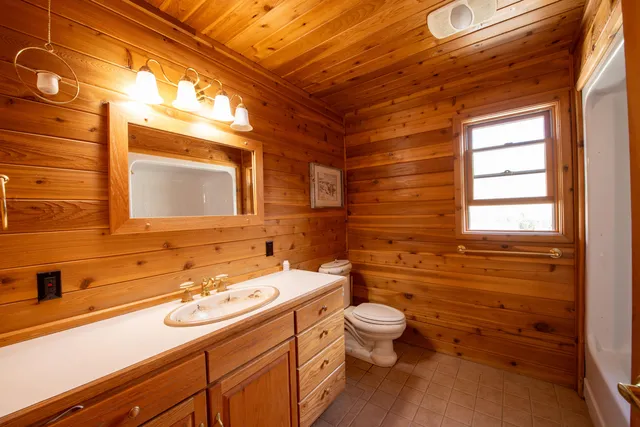 $1,800,000 | 9885 Challis Creek Road, Challis, ID 83226