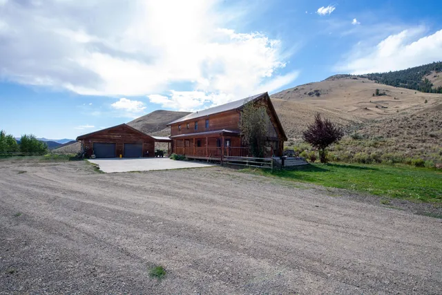 $1,800,000 | 9885 Challis Creek Road, Challis, ID 83226