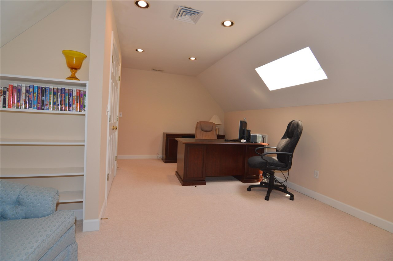 2904 Ballybunion Way Raleigh, NC 27613 - Photo 22 of 30 4th Bedroom/Bonus Room