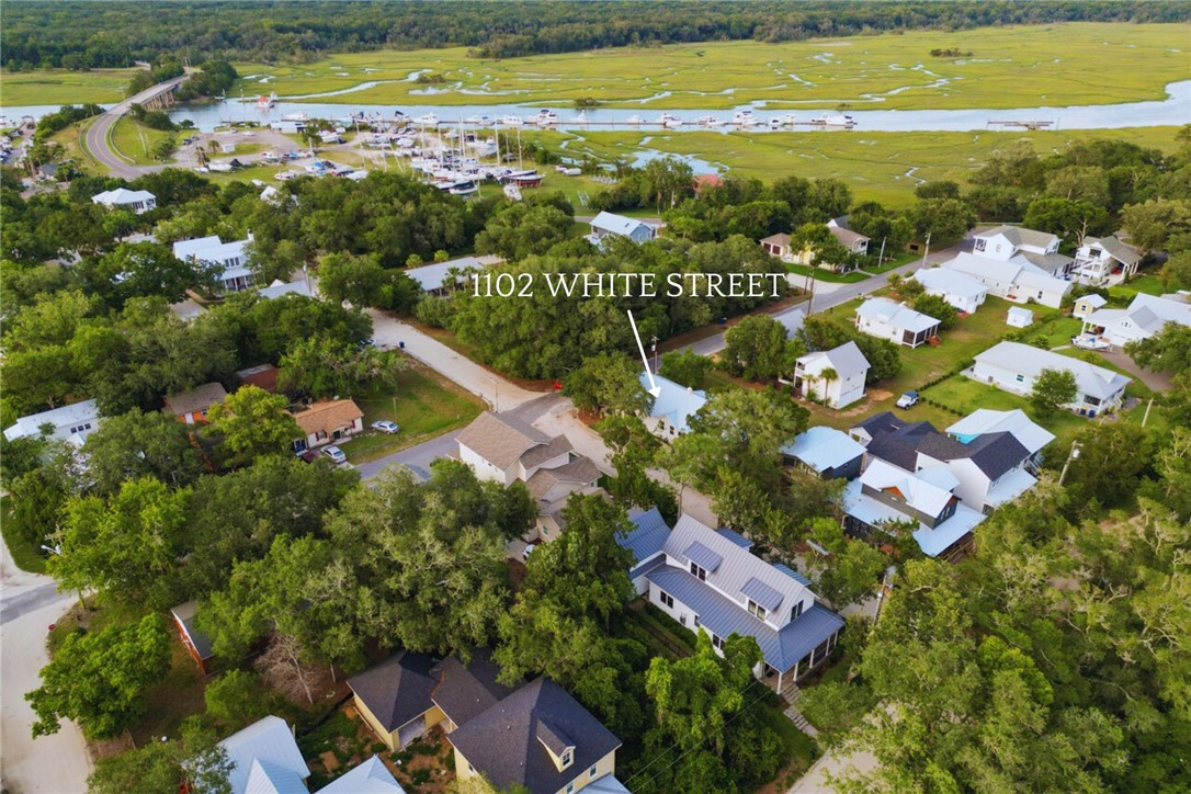 1102 White Street Fernandina Beach, FL 32034 - Photo 30 of 32 a view of a city with ocean
