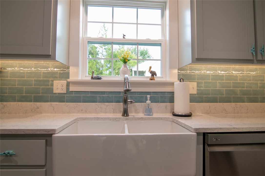 1102 White Street Fernandina Beach, FL 32034 - Photo 5 of 32 a view of a sink with a window