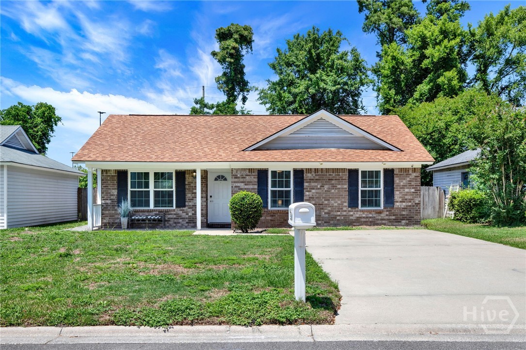 140 Ropemaker Lane Savannah, GA 31410 - Photo 1 of 37