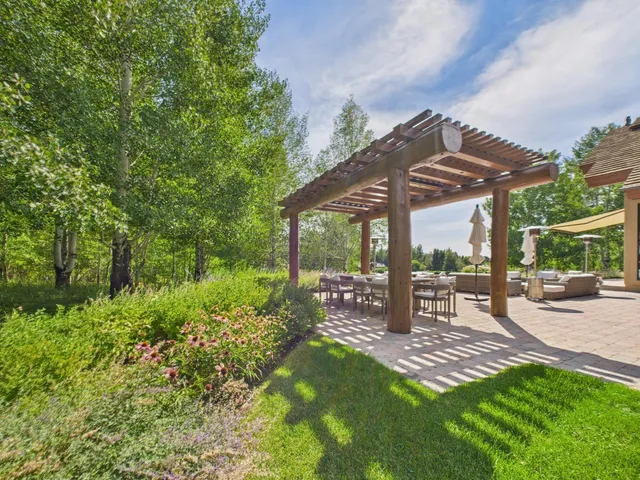 $7,550,000 | 120 Eagle Lake Drive, Hailey, ID 83333