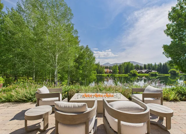 $7,550,000 | 120 Eagle Lake Drive, Hailey, ID 83333