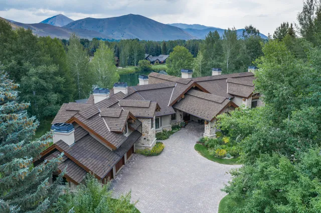 $7,550,000 | 120 Eagle Lake Drive, Hailey, ID 83333
