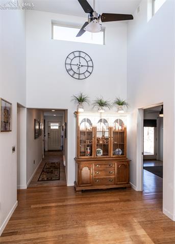 13050 Holmes Road Colorado Springs, CO 80908 - Photo 14 of 46 Hallway