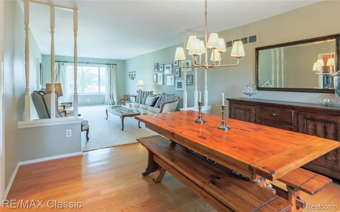 11817 Wildwing Road Plymouth, MI 48170 - Photo 6 of 26 7.jpg