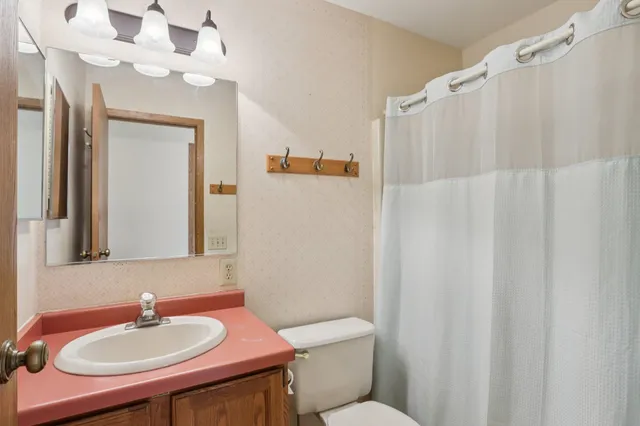 $389,900 | 609 7 Nations Drive, Madison, WI 53713