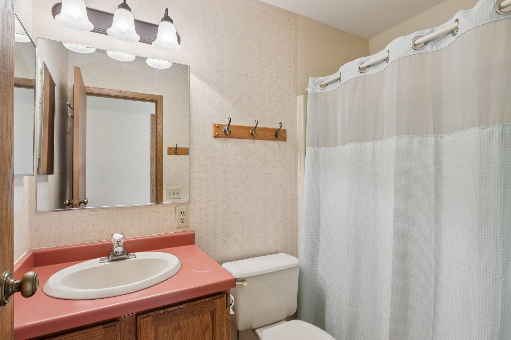 609 7 Nations Drive Madison, WI 53713 - Photo 19 of 34