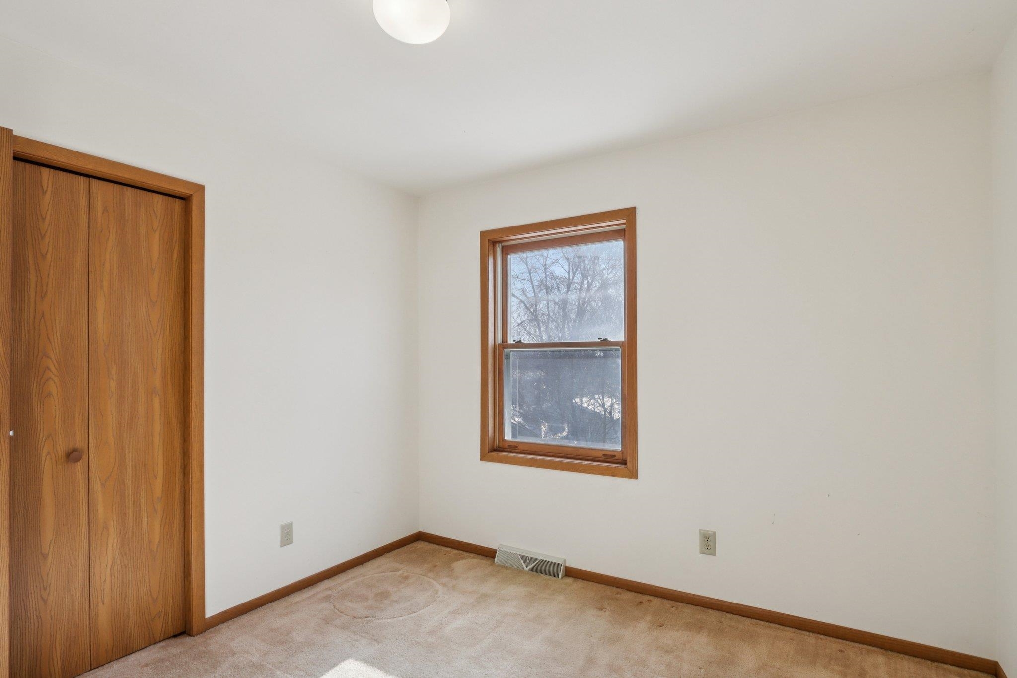 609 7 Nations Drive Madison, WI 53713 - Photo 22 of 34